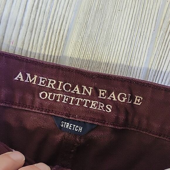 American Eagle Stretch Distressed Plum Shortie,Women's Size 8 - Picture 3 of 9